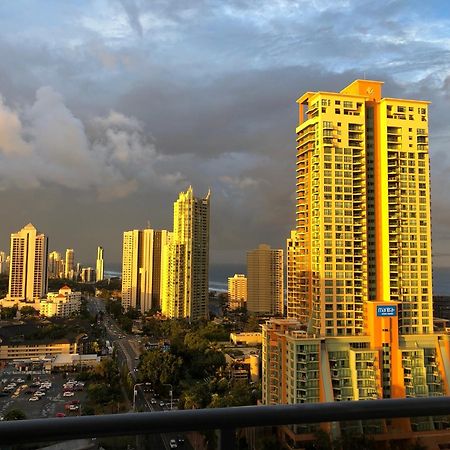 غولد كوست Solaire Apartments المظهر الخارجي الصورة