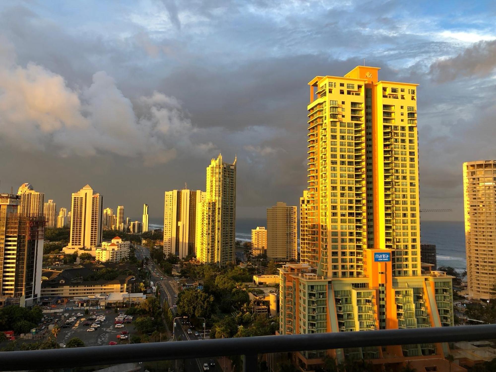 غولد كوست Solaire Apartments المظهر الخارجي الصورة