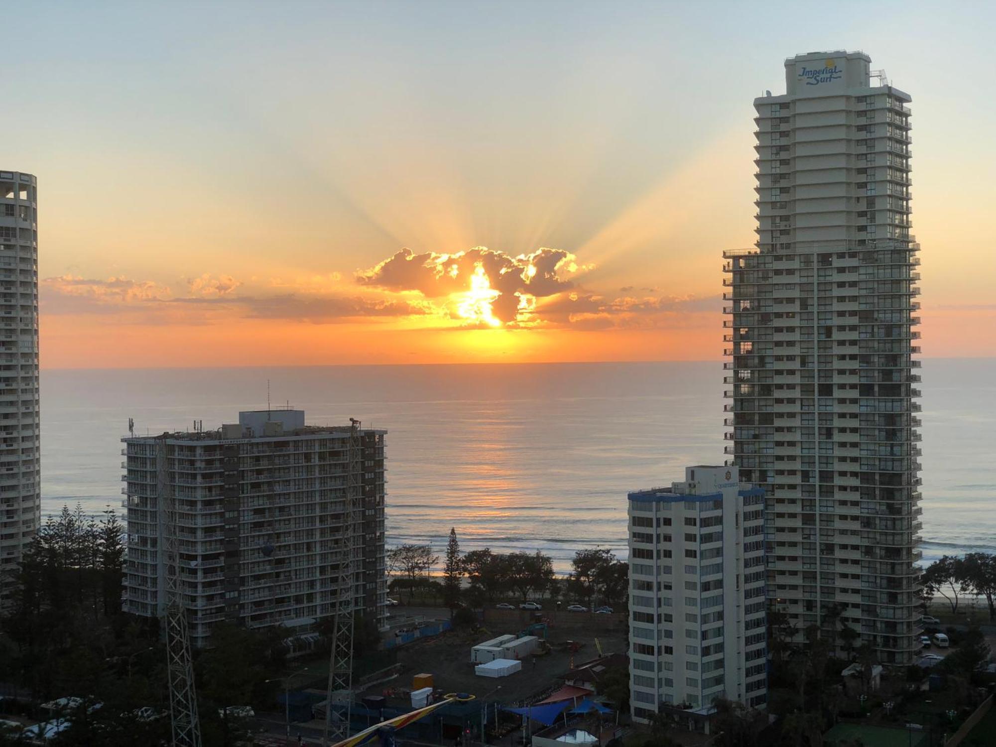 غولد كوست Solaire Apartments المظهر الخارجي الصورة