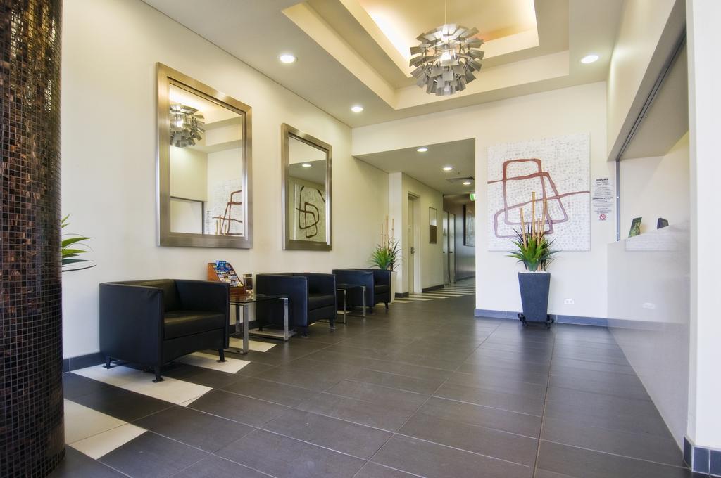 غولد كوست Solaire Apartments المظهر الخارجي الصورة