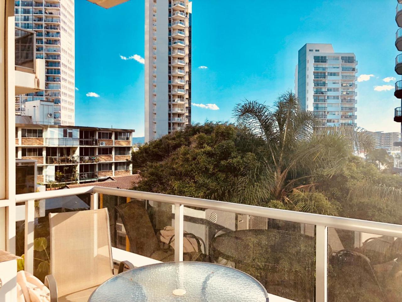 غولد كوست Solaire Apartments المظهر الخارجي الصورة