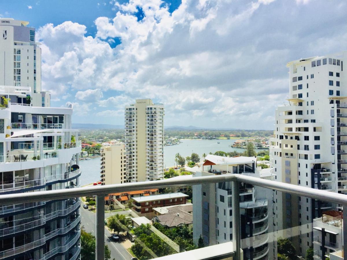 غولد كوست Solaire Apartments المظهر الخارجي الصورة